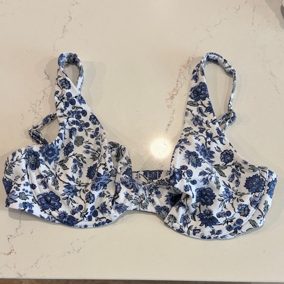 Abercrombie & Fitch White Bikini Top & Bottom with Blue Floral Print - Picture 3 of 3